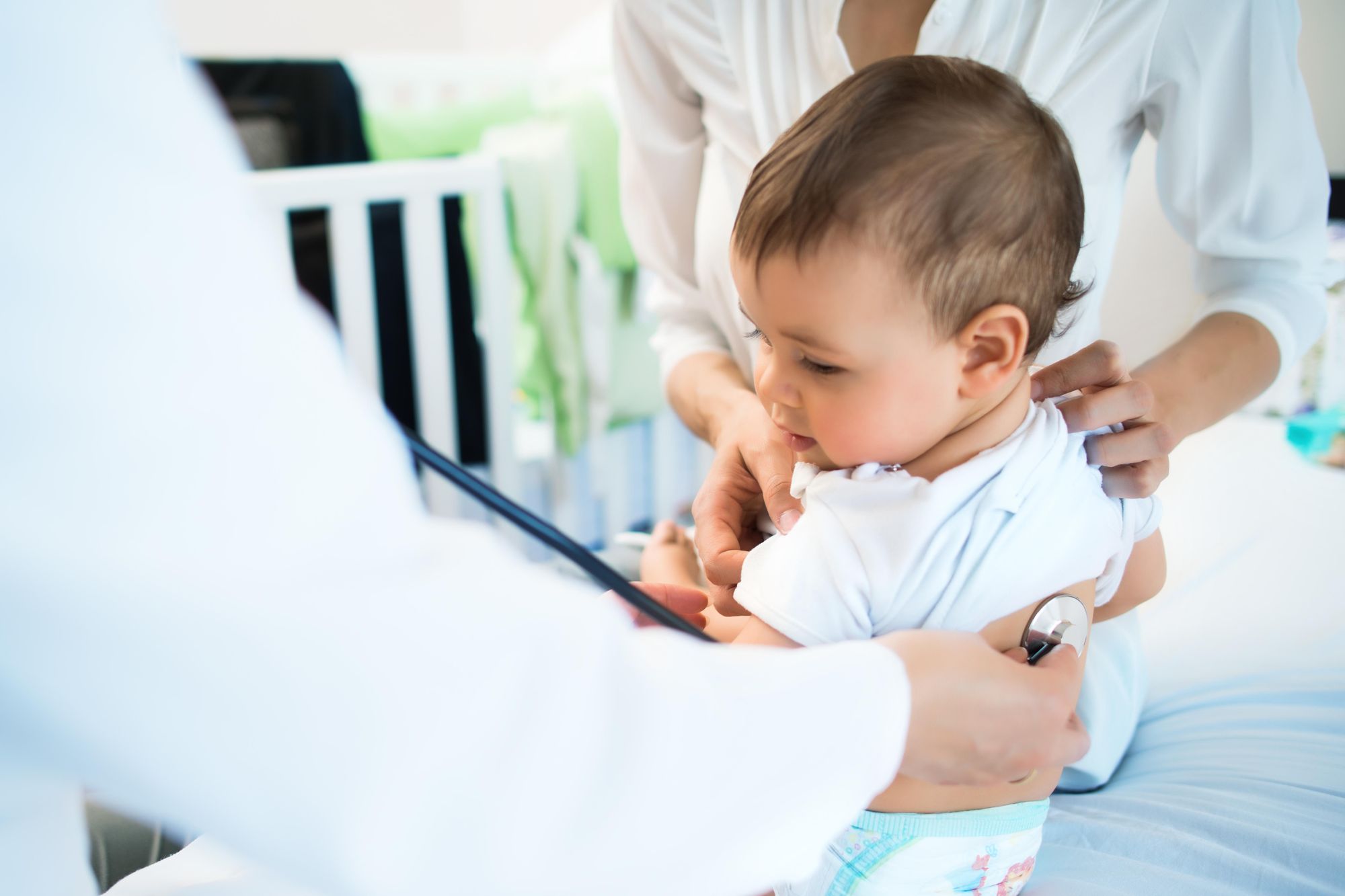 Examen du nourrisson dans les 8 jours qui suivent sa naissance