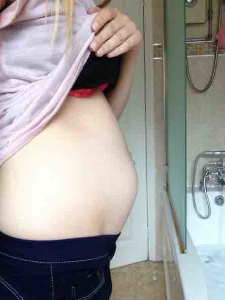 Early bloated bump pictures!