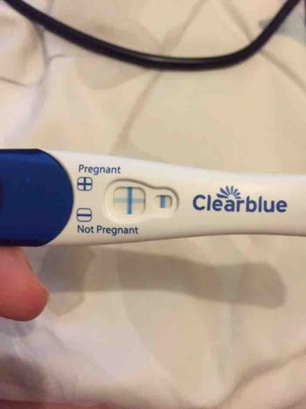 Clearblue ошибся. Clearblue за 6 дней до задержки. положительный тест clearblue струйный. тест клиа блю в неделях. точность теста clearblue.