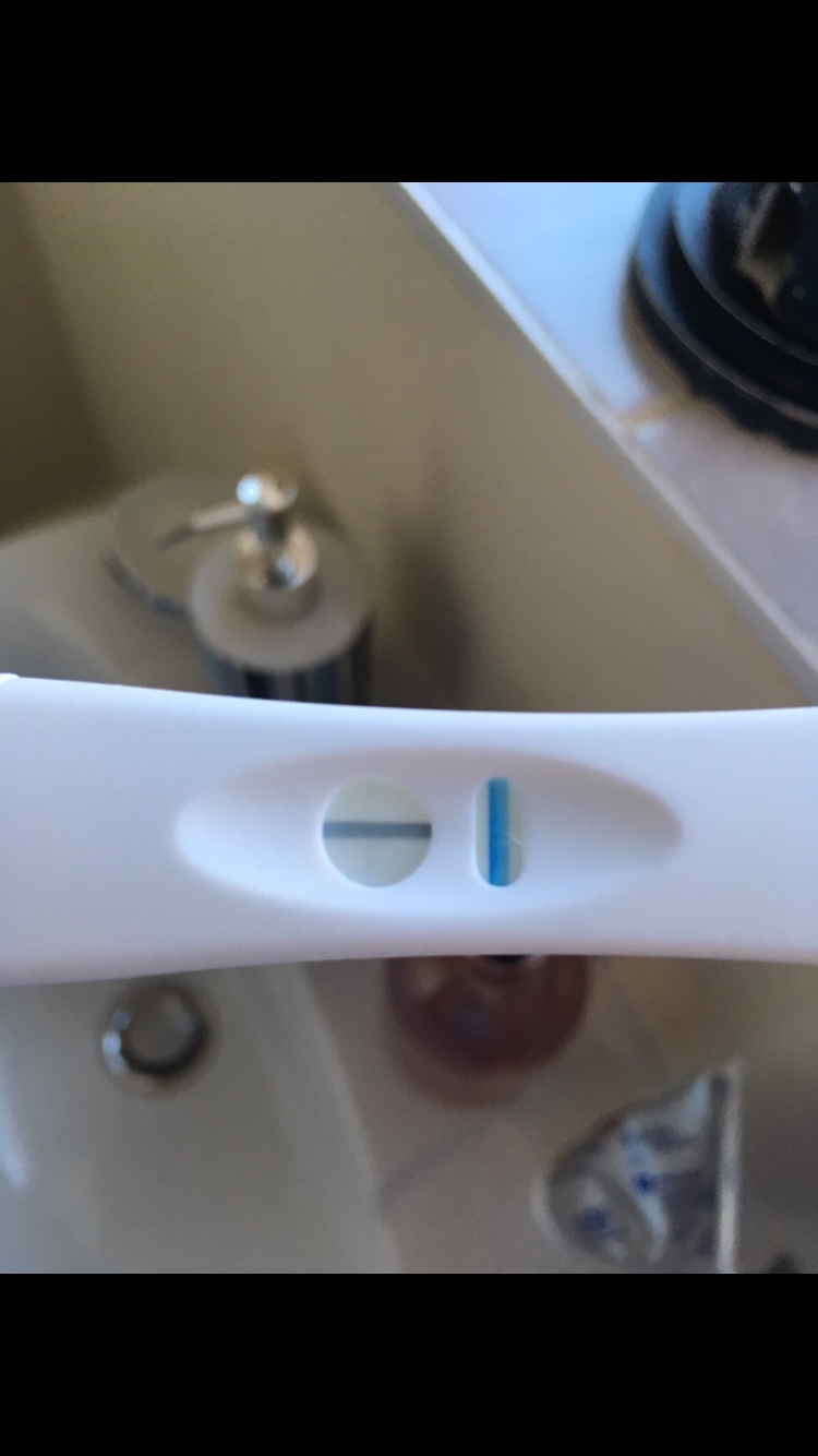 2-days-late-and-this-pregnancy-test