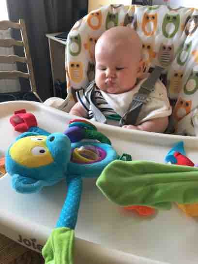 Toys for best sale 5 week old