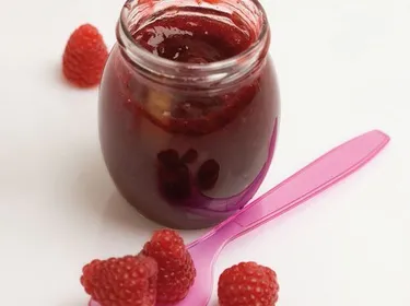 Marmelade de framboises et de groseilles