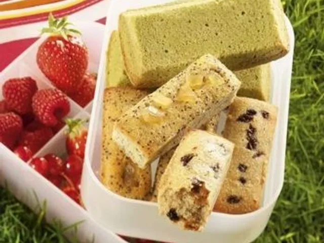 Mini cakes aux pruneaux/pavots-gingembre/thé Matcha