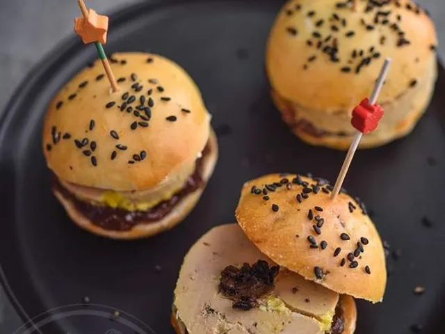 Mini burgers au foie gras et à la truffe