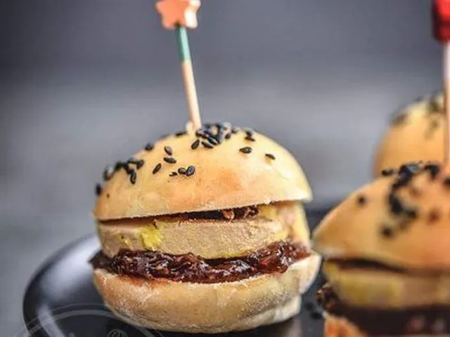Minis burgers au foie gras et confit de figue