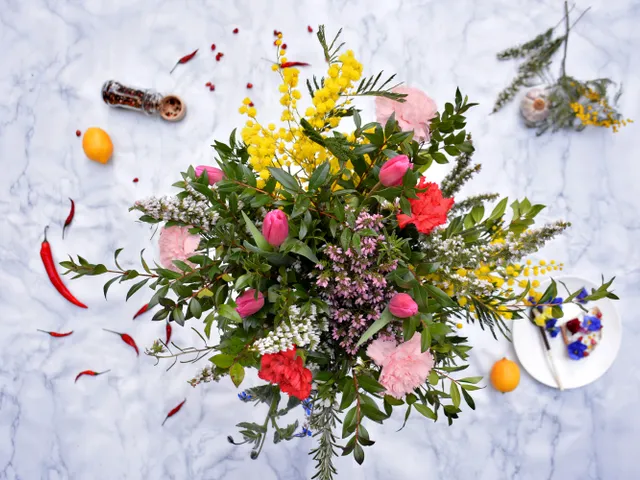 Bouquet de fleurs comestibles spécial saint-valentin, Fleurivore -Nouveauté 2019 