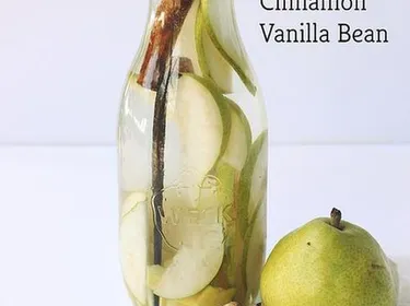 Detox water poire, cannelle, vanille