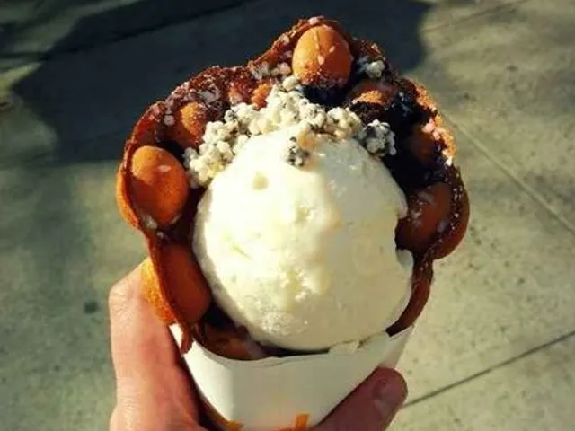 Le waffle ice-cream cone