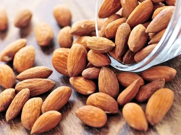 Les amandes