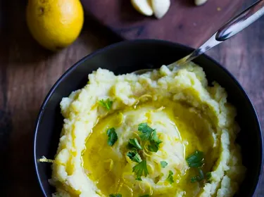 Purée à l’ail (skordalia)