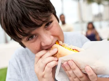 Pourquoi la viande transformée a été classée comme "cancérogène" ?