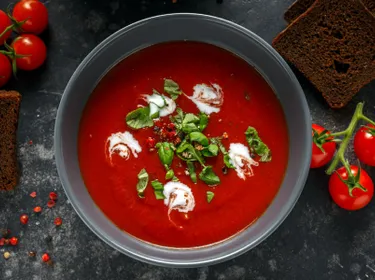 Soupe froide de tomates