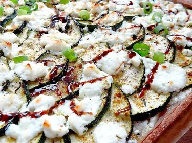 Tarte aux courgettes, feta, miel et thym