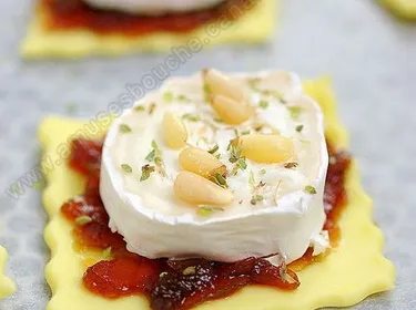 Tartelettes au confit d'oignon et chèvre