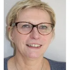 Dr Catherine Quequet